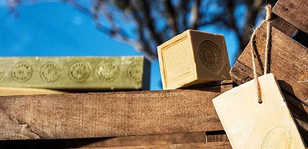 L'authentique savon de Marseille artisanal fabriqué à Marseille